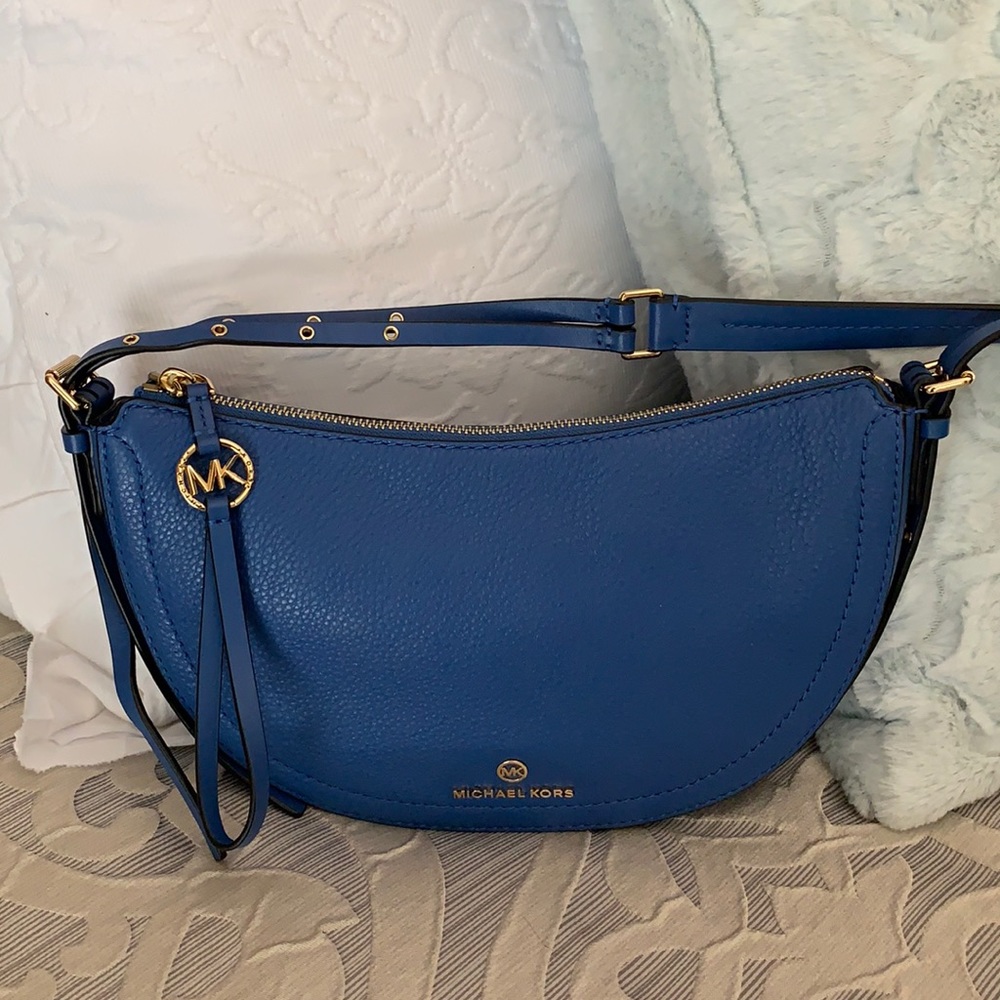 💥💥SOLD💥💥Michael Kors Crossbody